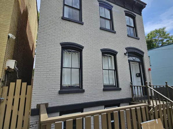 136 Johnston St, Newburgh, NY 12550