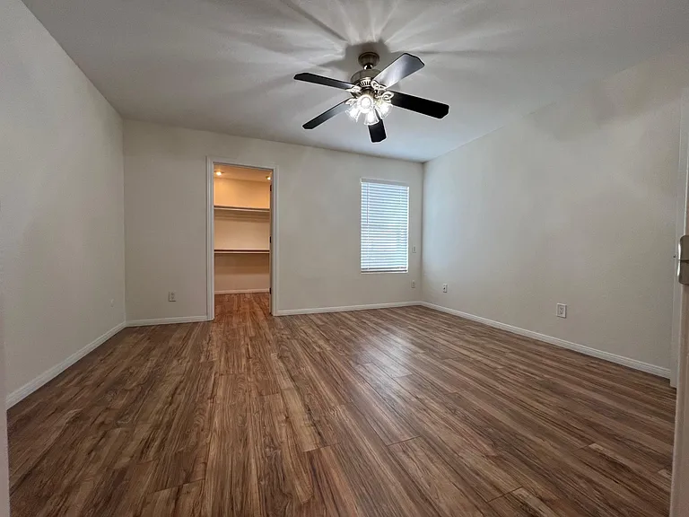 7418 Stoneview Ct — Photo 11