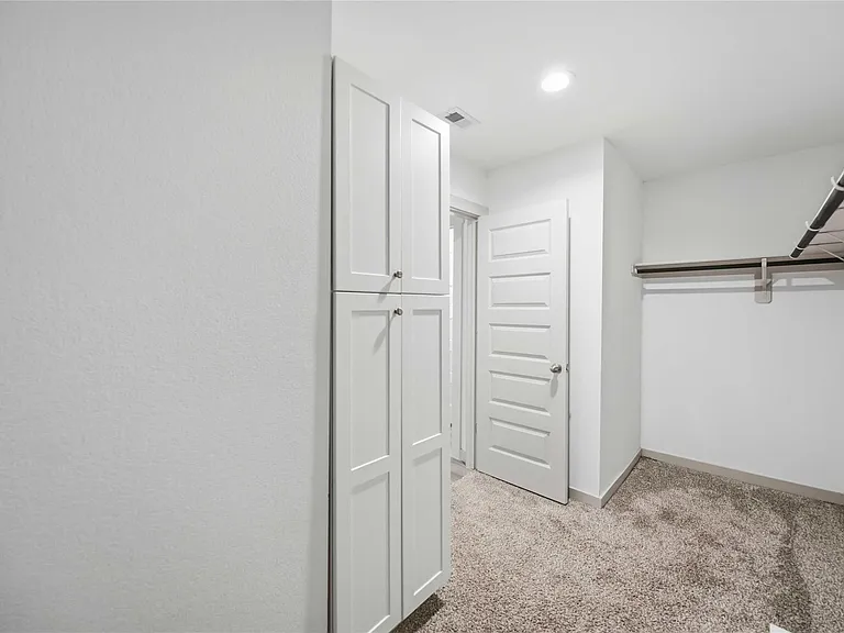 7219 Whispering Leaf St — Photo 22