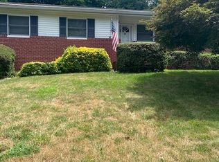 3036 Bordentown Ave, Parlin, NJ 08859