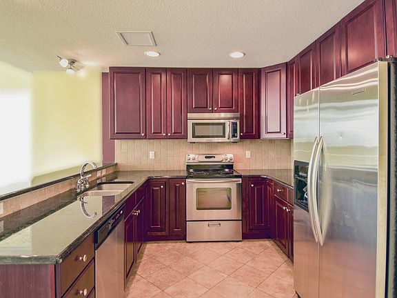 3rd image of 101 S Eola Dr #612