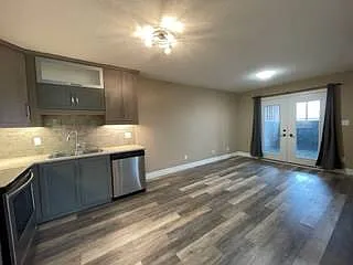 133 Village Road Wellesley — Photo 3