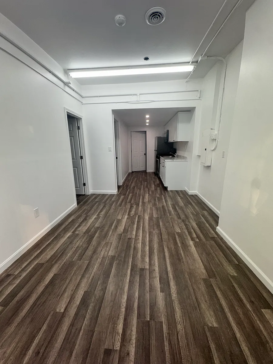 Building Photo - 203 Lafayette Rd #4