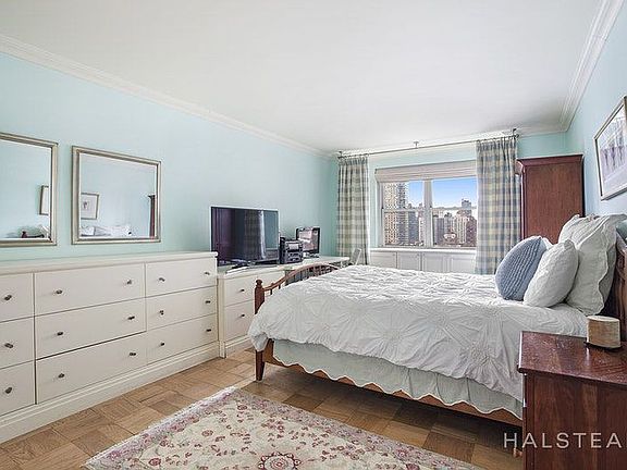 4th image of 340 E 80th St #16S