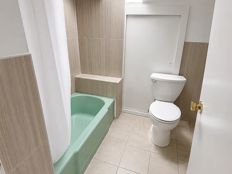 343 Harvard St #3 — Photo 6