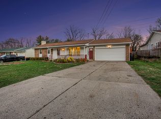 5120 Maple Creek Ave SE, Kentwood, MI 49508