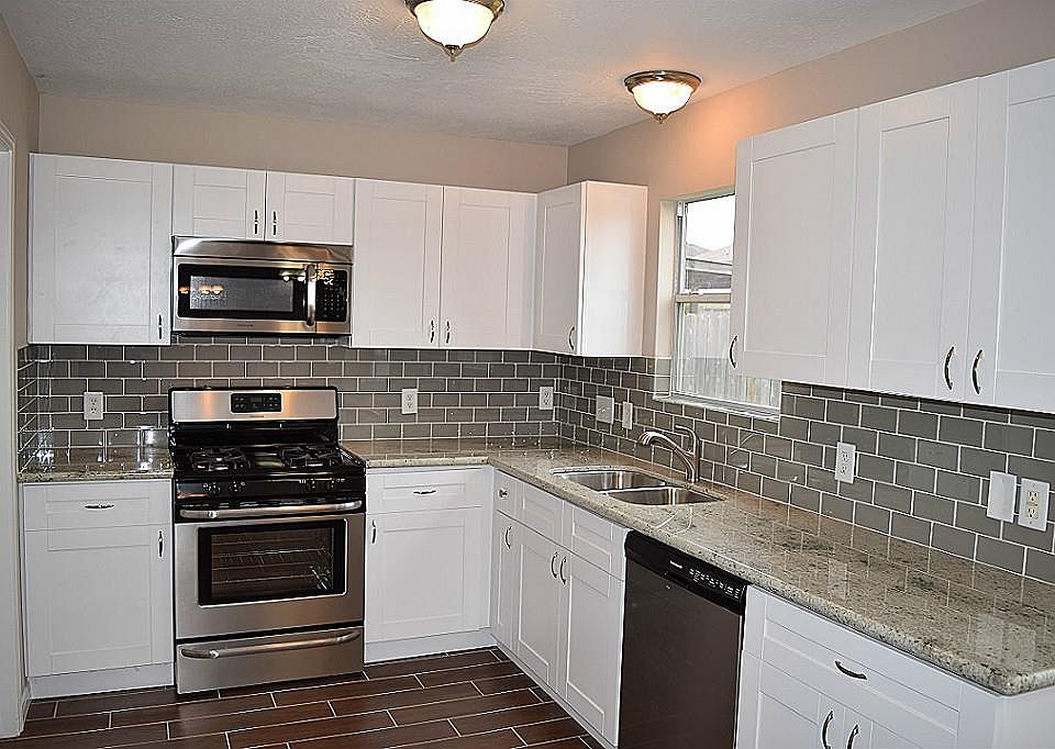 1st image of 13414 Bishop Way Dr