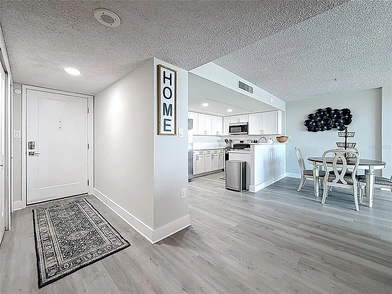 400 Island Way #1411 — Photo 3