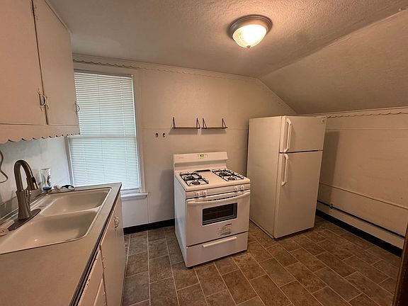 3rd image of 2521 19th Ave