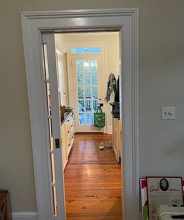 living room to kitchen view