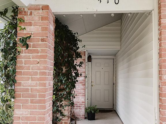 2nd image of 10410 Leaning Willow Dr