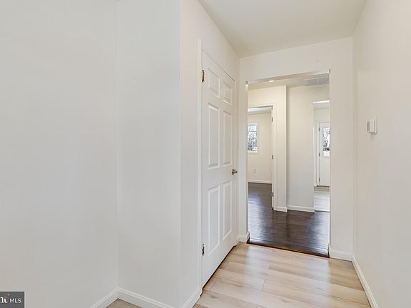 4th image of 5290 Red Hill Dr