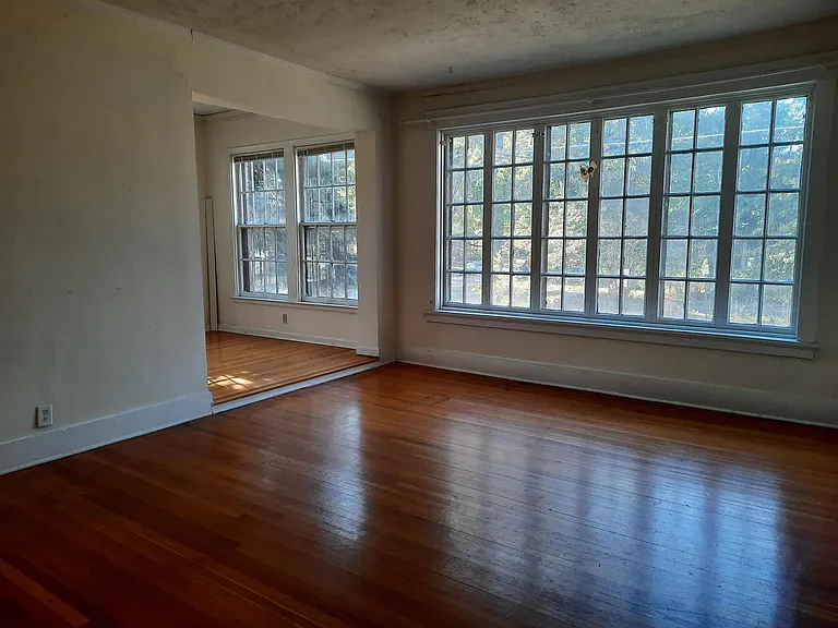 1806 D St #2 — Photo 2