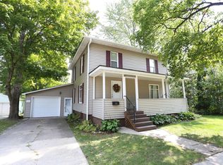 320 S Constantine St, Three Rivers, MI 49093