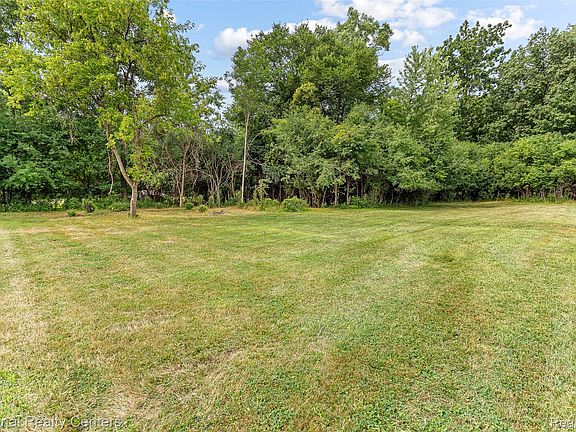 3rd image of 31890 Dohany Dr