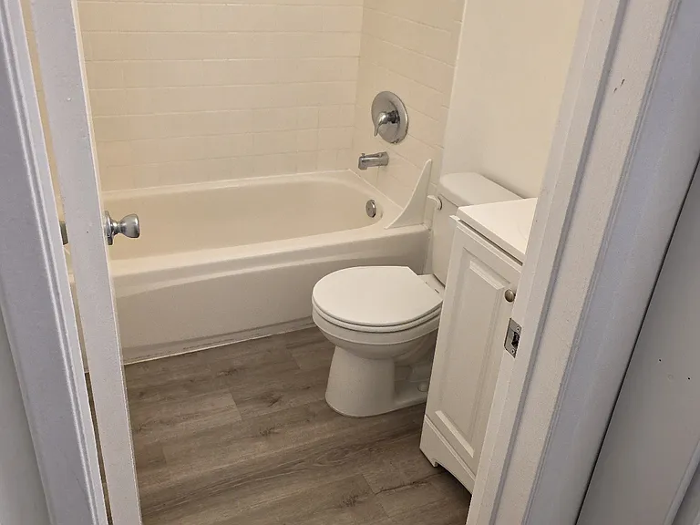 236 Bicknell Ave #11 — Photo 7