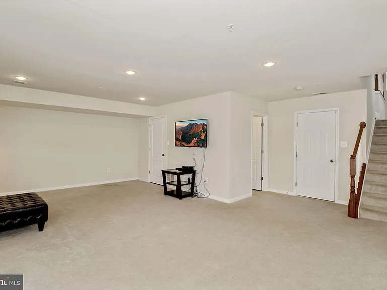 2221 Congresbury Pl — Photo 26