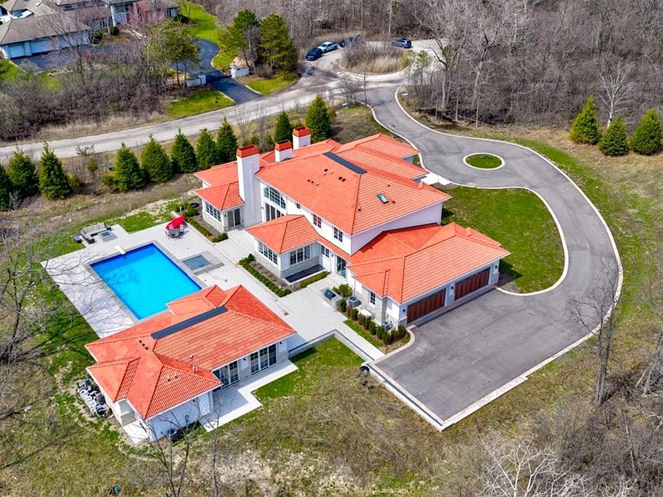 Yourelia♪ 2665 Bentley Rd, Highland Park, IL 60035 | MLS #12617246 | Zillow