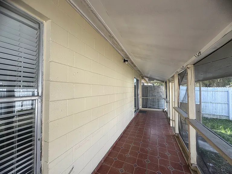 9413 Spring Vale Dr — Photo 9