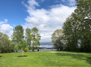 9045 51st Ave NE, Seattle, WA 98115