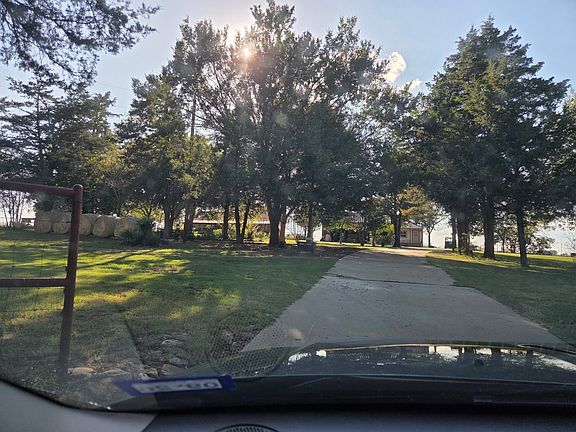 3rd image of 1008 County Road 4133