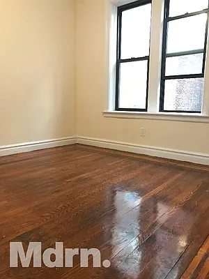 Rented by Mdrn Residential | media 18