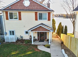 523 Central Dr, Lake Orion, MI 48362