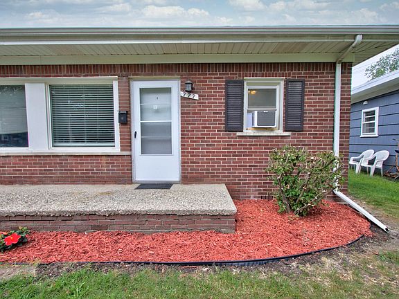 2nd image of 777 Adams St #777