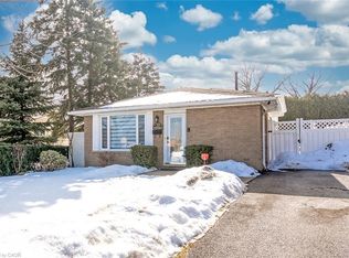 33 Gemini Dr, Hamilton, ON L9C 6R5