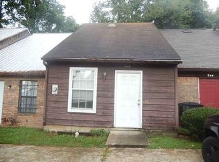 946 S Lipona Rd, Tallahassee, FL 32304