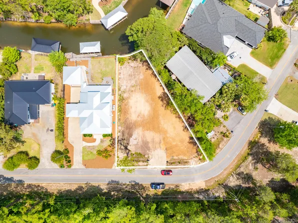 564 W Point Washington Rd, Santa Rosa Beach, FL 32459