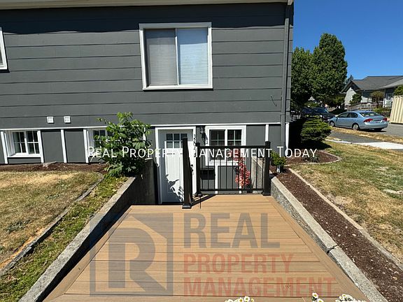 2nd image of 3204 S 9th St #B