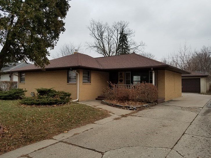 1st image of 3419 Thelma St