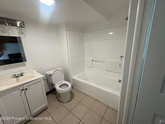 2nd image of 360 N Hyde Park Ave