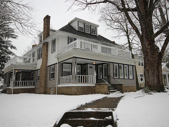 4th image of 3052 Meadowbrook Blvd