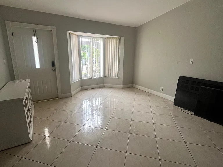 9529 NW 24th Ct — Photo 11
