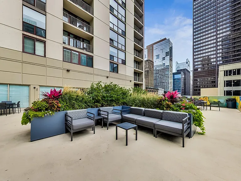 200 N Dearborn St #3103 — Photo 22