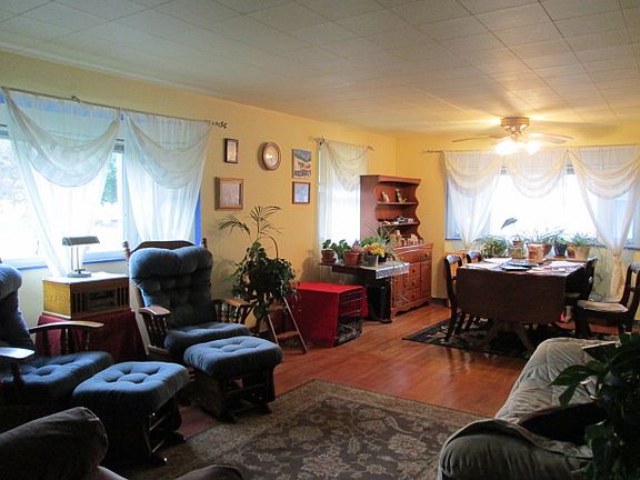 2nd image of 1509 Hosmer St