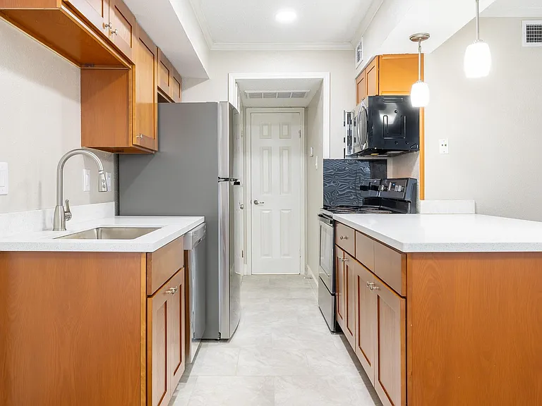 2750 Holly Hall St #1711 — Photo 18