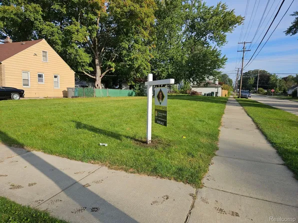 24600 Calvin St, Dearborn, MI 48124