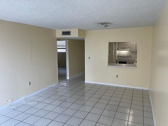 4th image of 10000 NW 80th Ct APT 2534