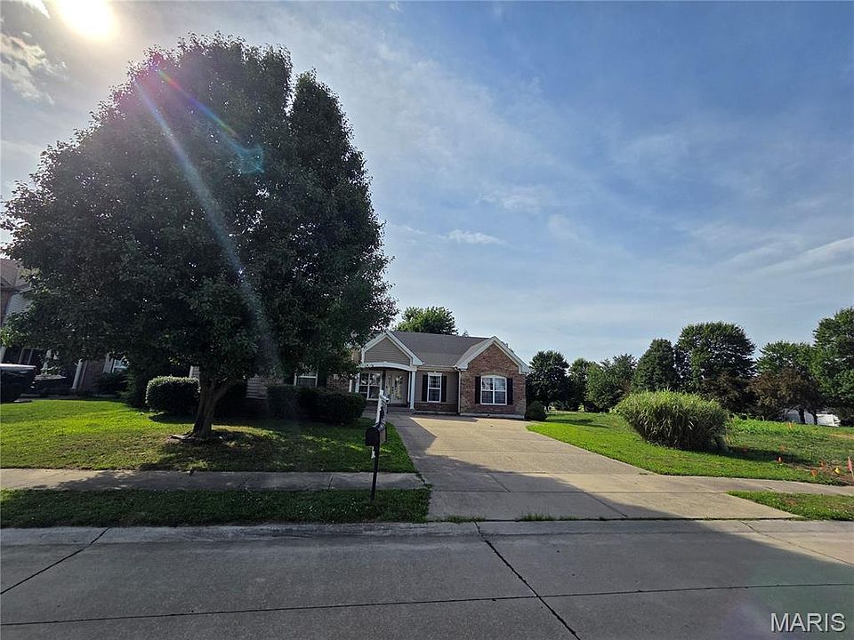 1st image of 3406 Chippewa Dr