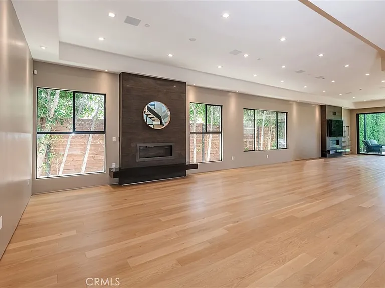 1643 S Carmelina Ave — Photo 13