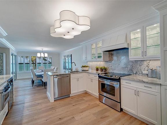 3rd image of 9517 Gulf Shore Dr APT 301