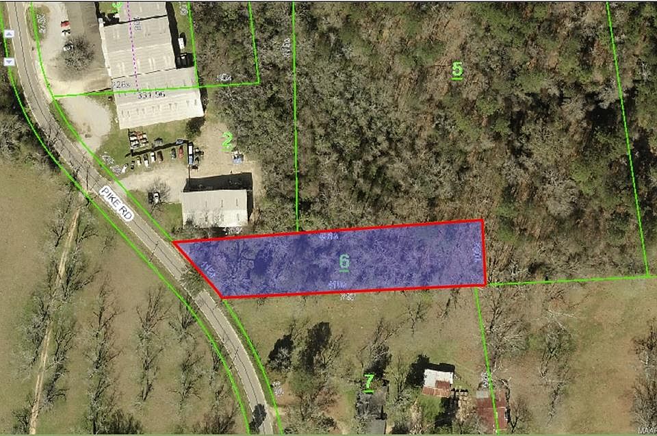 2nd image of 637 Pike Rd