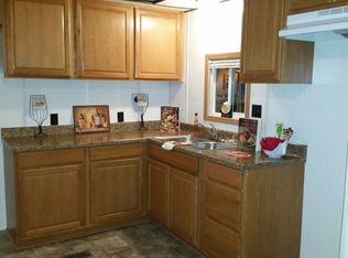 3811 Shawnee Dr, Lakeport, MI 48059