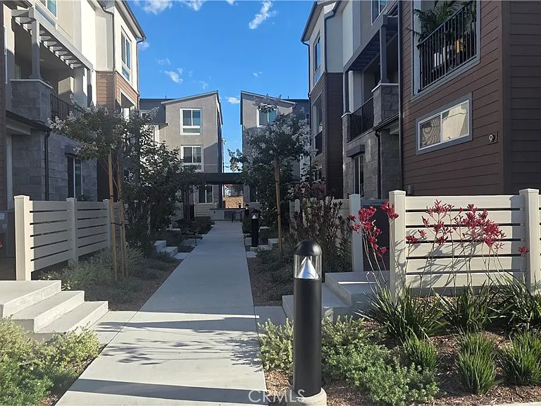 10002 Central Ave — Photo 23