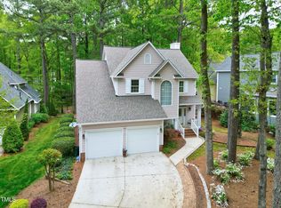 102 Windrock Ln, Cary, NC 27518