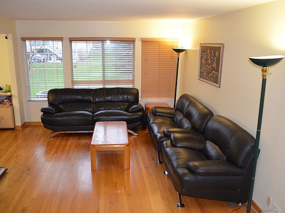 3rd image of 386 Monarch Birch Ct