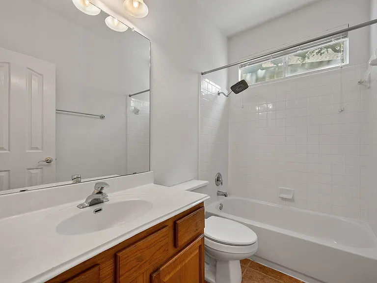 6920 Larue Belle Cv — Photo 17